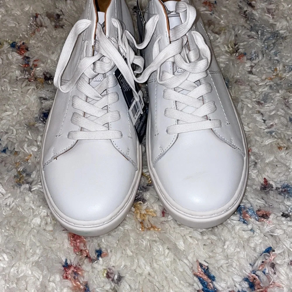 Autograph White Sneaker - Picture 5 of 6